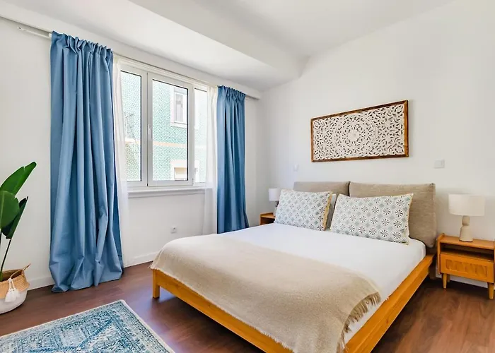 2Br Cardiff Apartment With Balcony