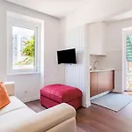 2Br Cardiff Apartment With Balcony