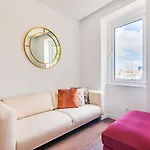 2Br Cardiff Apartment With Balcony